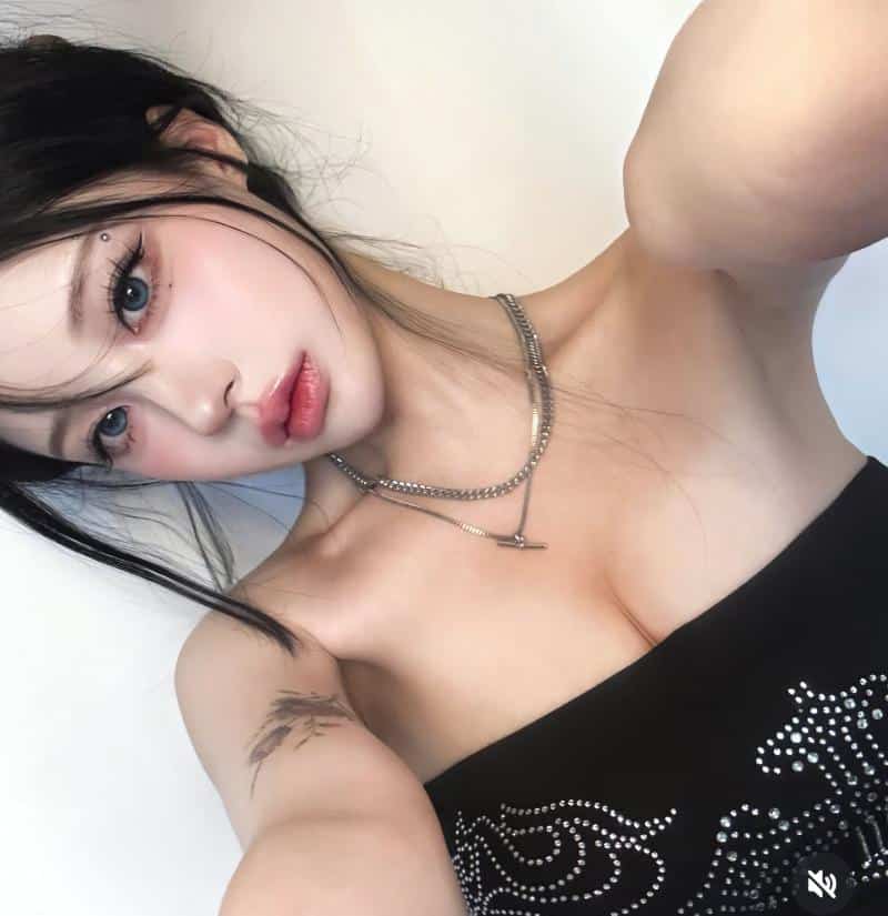 청록빛 눈동자