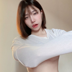 꼴리는 허리라인