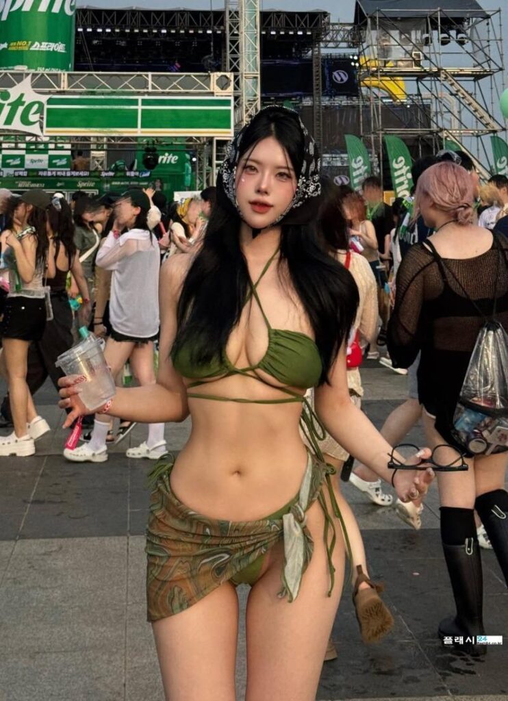 워터밤 희야 비키니